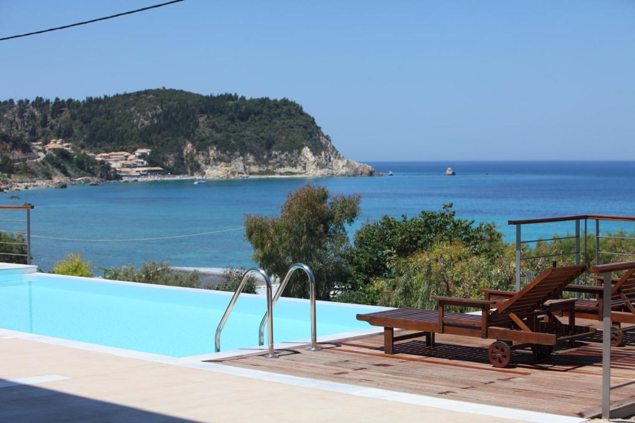 Capro - Milos Bay Villas Agios Nikitas Exterior photo