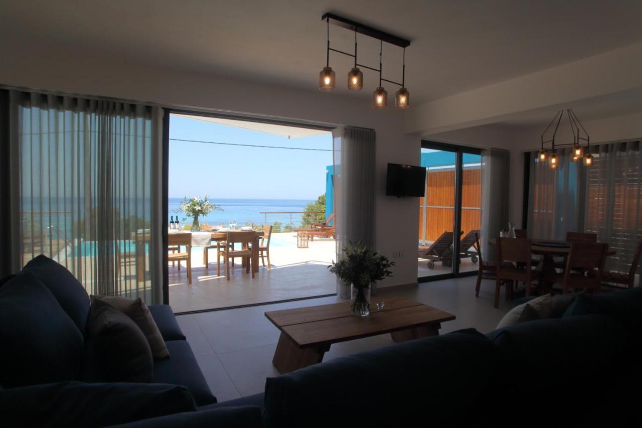 Capro - Milos Bay Villas Agios Nikitas Exterior photo