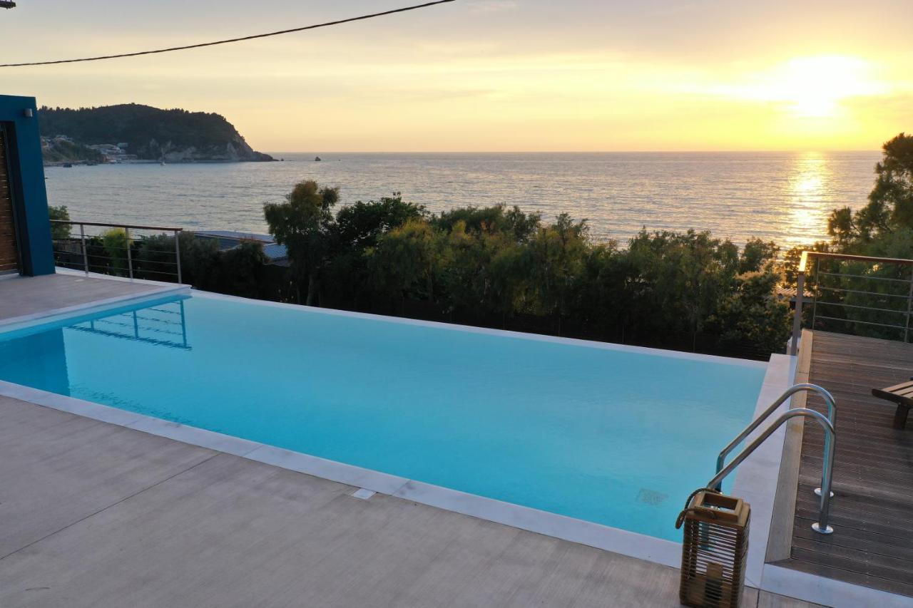 Capro - Milos Bay Villas Agios Nikitas Exterior photo